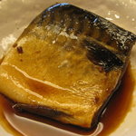 岡崎食堂 - 料理写真:食堂名物料理、煮サバ250円