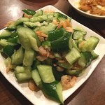 中国料理 餃子菜館 - 胡瓜と桜海老のなんとか？