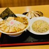 自家製熟成麺 吉岡 目白総本店