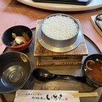 旬のお料理・釜飯 いちえ - 銀シャリ大盛とお刺身小鉢