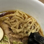 手揉み中華そば 中村 - ちぢれ麺