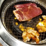 焼肉無限道 - ごまハラミ、特上ホルモン。