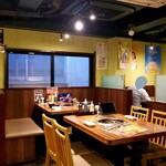 焼肉無限道 - 店内光景。