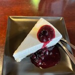 スイーツカフェ＆バー LOUNGE - レアチーズケーキ