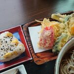 そば家 90 - おにぎりに季節の天ぷら