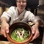 炭割烹 新谷 - 地鶏と松茸の土鍋炊き込みご飯