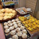 どんぐり - メニュー　陳列棚