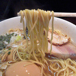 おおぜき中華そば店 - 追い鯛焼干しそば（800円）＋味玉