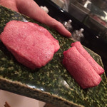 おにく 花柳 - 和牛タン　芯と中