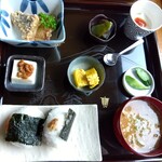 おにぎり あぜっこ - おにぎり御膳　魚料理（ホッケの唐揚げ）たらこ＆そぼろカレー　1,450円