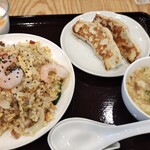 中国小麦粉料理専門店恵泉 - 