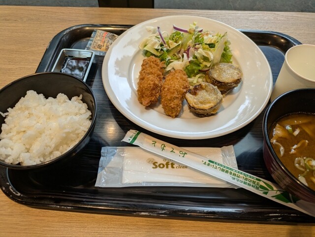 SD FOOD MARCHE D-MARKET photo