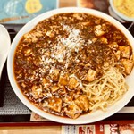 Chinese kitchen 善や - 料理写真:麻婆焼きそば ¥930