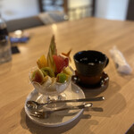 隠れ家カフェ 友 - 