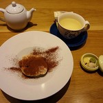 薬院 なかがわ - デザートは栗を使ったティラミスでした