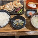 肉汁餃子のダンダダン - 