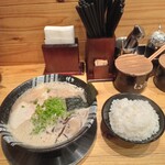 博多一双 新横浜ラーメン博物館店 - 