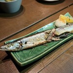 個室居酒屋 だるま - ■サンマの塩焼き ¥1.078