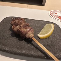 焼鳥 みかど - ハツ元1本目がトレンド？　レモン薄いし…