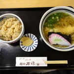 麺坊 万作 - かやくご飯+ﾐﾆ天ぷら蕎麦