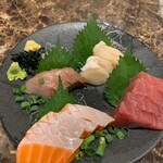 旨いマグロと海鮮居酒屋 漁火 - 