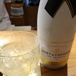 エスト！ジャパン - ロックで美味しいモエのアイスアンペリアル