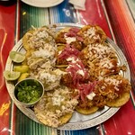 墨国回転鶏料理 - 