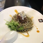 餃子と担々麺 吟 - 