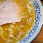 横浜豚骨醤油ラーメンYOLO - 