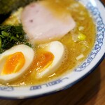 横浜豚骨醤油ラーメンYOLO - 