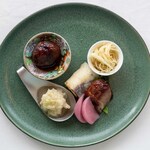 文菜華 - 2025.10 一口北京ダック入り前菜