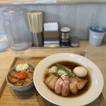 宍道湖しじみ中華蕎麦 琥珀 東京本店 - 