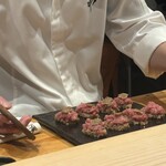 鮨 富かわ - トリュフと金箔を乗せて