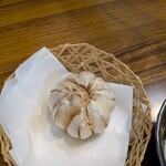 味劇場 ちか - ニンニクまるごと揚げたやつ