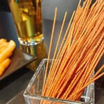 THE PERFECT 黒ラベル BASE - スパイスでピリ辛な揚げパスタはアテによかったです