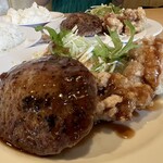 ジョイフル - 料理写真:生野菜も盛り合わせて、皿盛りライスもたっぷり、税込500円！これを続けるジョイフルの心意気。