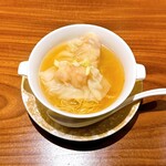 323786724 - 海老ワンタンメン