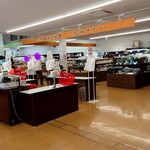 たてしな自由農園 - レジ前がワインコーナー