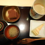 レストランMOMO - 抹茶アイス　ベイクドチーズ　ティラミス