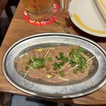 新時代 - 白レバ刺し胡麻油(380円)