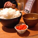 ニューベイブ - 食べ放題のご飯、明太子、おかわり出来ない豚汁