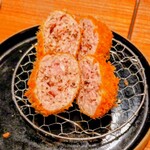 ニューベイブ - プレミアム食べ比べパック2人前のメンチカツ