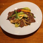 チャイニーズキッチン　さかくら - 黒毛和牛のオイスターソース炒め