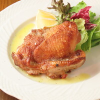 伊勢の赤鶏を使ったもも肉のパリパリ焼き（250g）