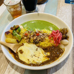 狭山カレー工房 りとるほっと。 - ハーフ＆ハーフ　狭山カレー＆ポークカレー　byまみこまみこ