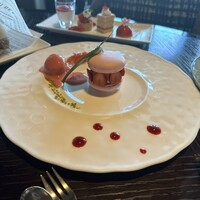 DINING & BAR TABLE 9 TOKYO - 