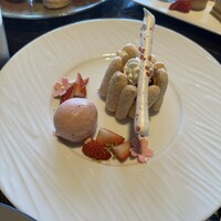 DINING & BAR TABLE 9 TOKYO - 