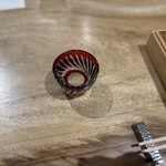 鮨ト酒肴 富かわ - 食前酒のお猪口