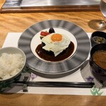 築地鉄板焼 Kurosawa - ライスと味噌汁を含めた全景