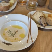 fish&wine BLUE OCEAN GRILL - スープ・食べ放題のパン